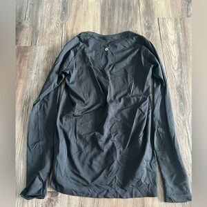 Black Lululemon fast and free long sleeve!